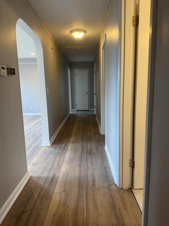 Photo - 9515 Railroad Ave House