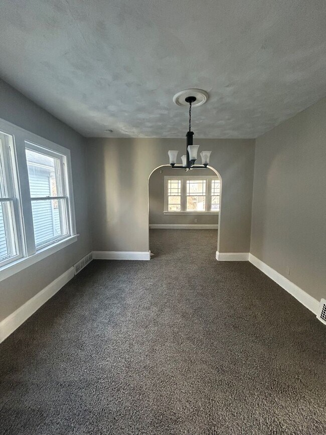 Foto del edificio - 13706 Eaglesmere Ave