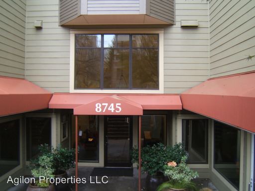Primary Photo - 8745 Greenwood Ave N