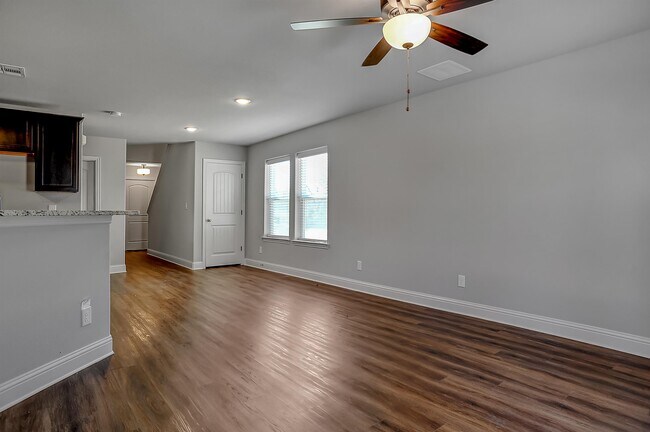 Foto del edificio - 2739 W Washington St