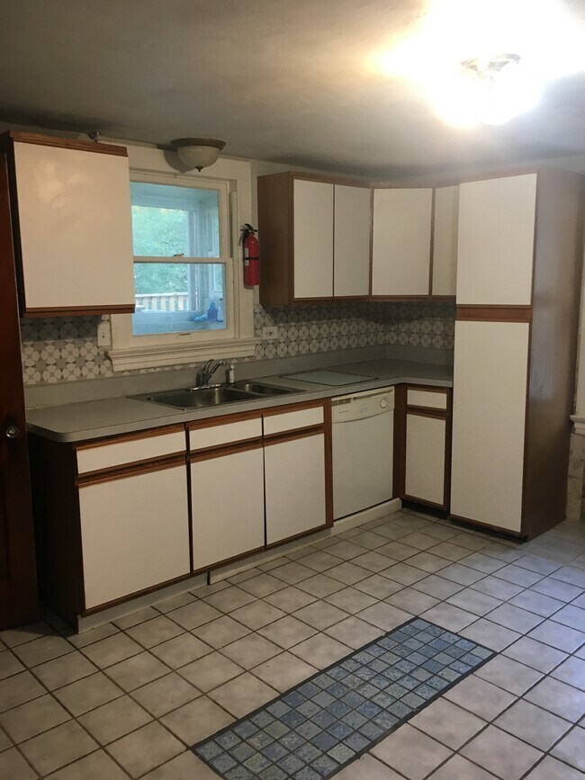 Foto del edificio - 617 Northview Dr