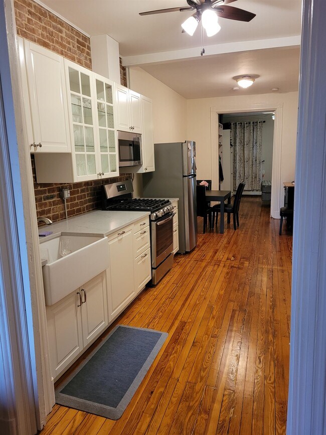 Foto del edificio - 841 Willow Ave