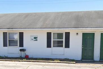 Primary Photo - 706 W Cunningham Dr