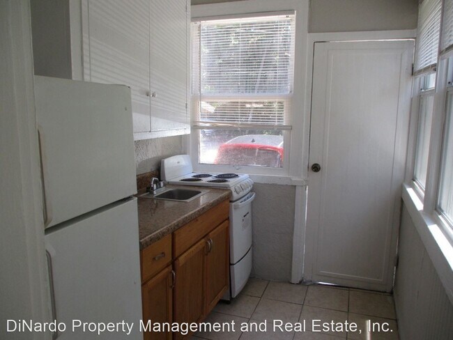 Foto del edificio - 258 E Graves Ave