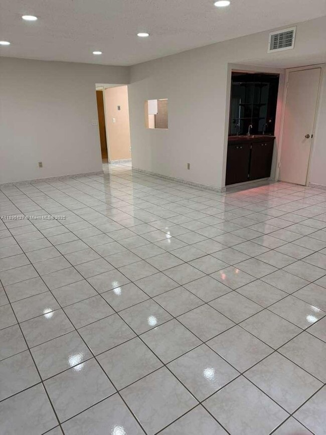 Foto del edificio - 13701 SW 84th St