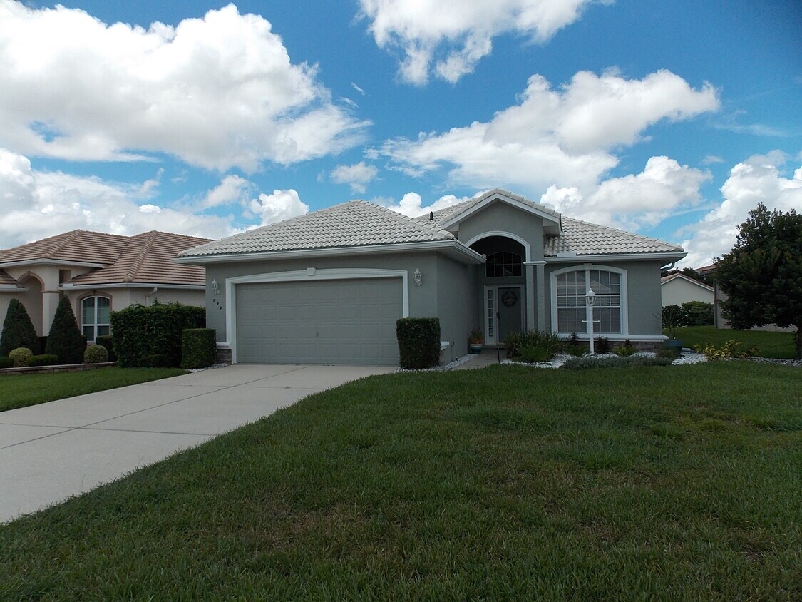 899 W Silver Meadow Loop, Hernando, FL 34442 House for Rent in