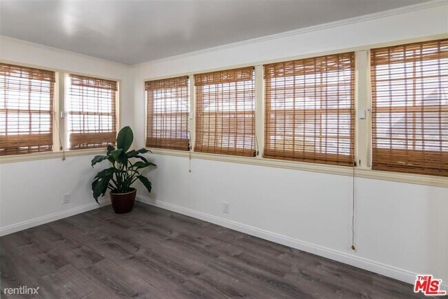 Building Photo - 3 br, 1 bath House - 471 Alameda St