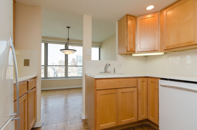 Building Photo - 224 Rittenhouse W Sq