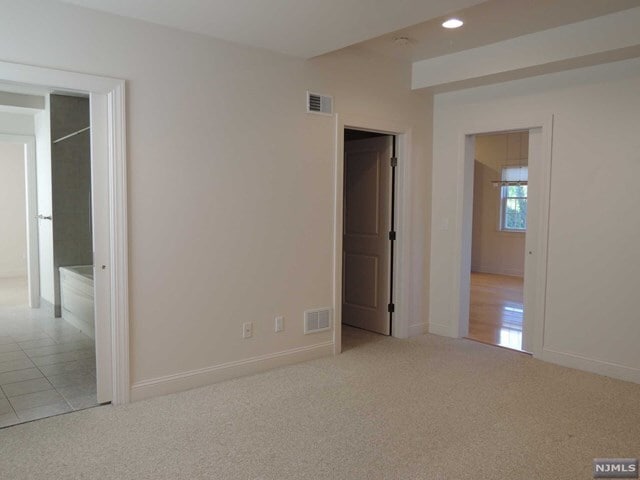 Building Photo - 207 Woodside Ave