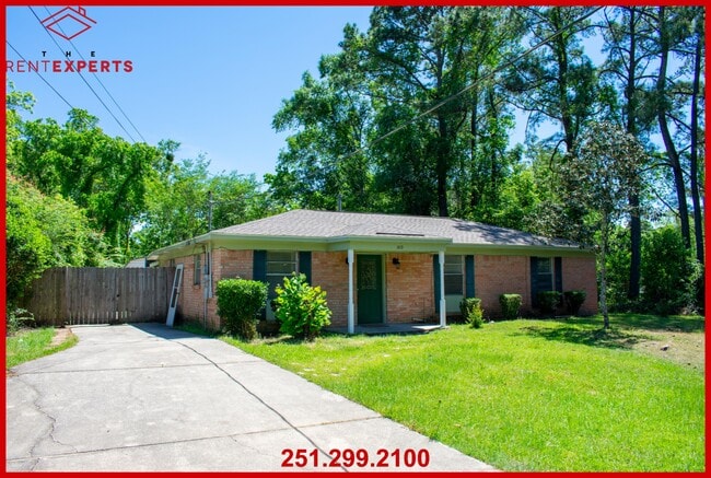 Building Photo - 1419 Driftwood Dr N