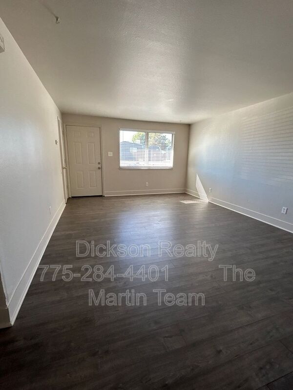 Foto del edificio - 10055 Sagewood Dr