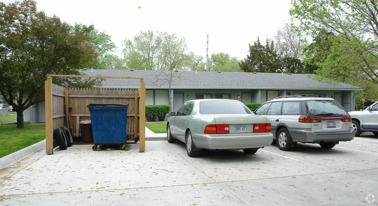 Foto del edificio - 401 Illinois St