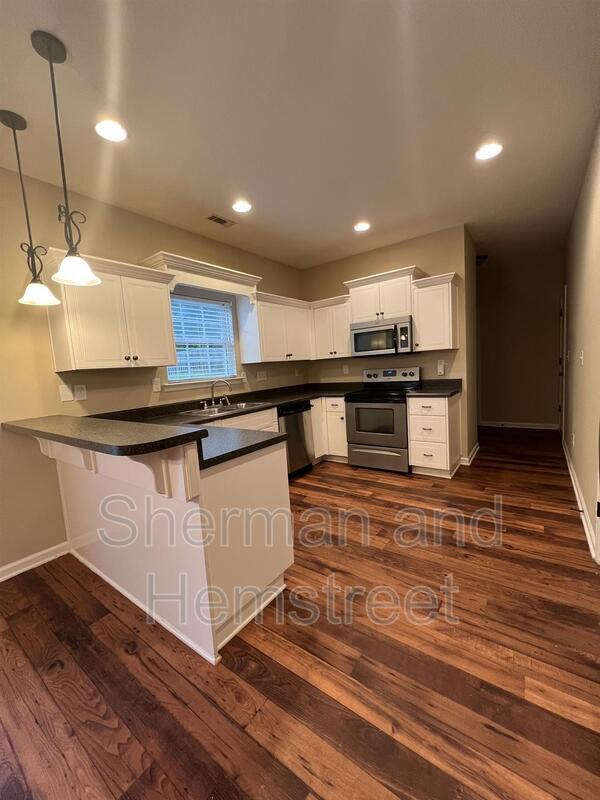 Building Photo - 5013 Sunderland Ct