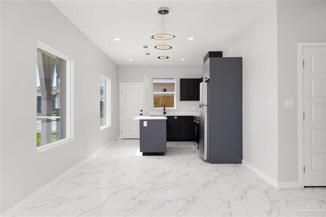 Foto del edificio - 1007 N Woodson Ave