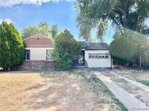 Building Photo - 3580 Oneida St