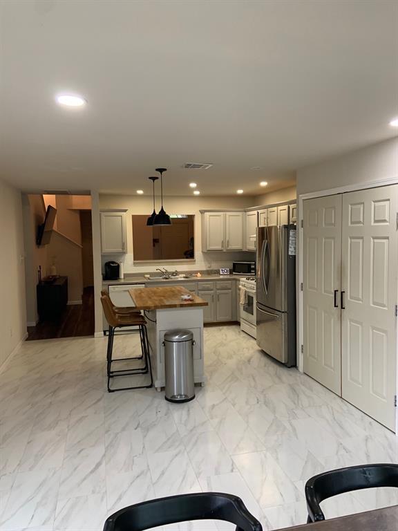 Foto del edificio - 11207 Canterbury Tales Ln
