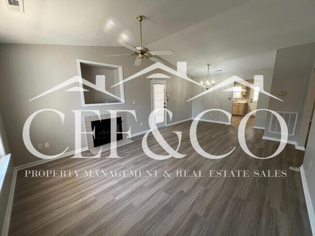 Foto del edificio - Lovely 3 bedroom 2.5 bath home located in Boiling Springs avaialable!