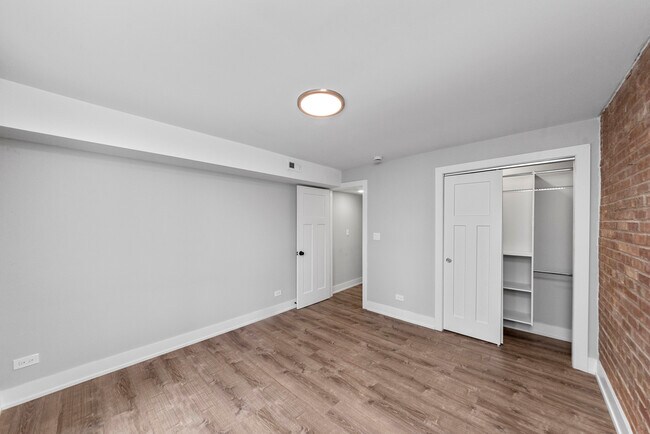 Foto del edificio - 1235 N La Salle Dr