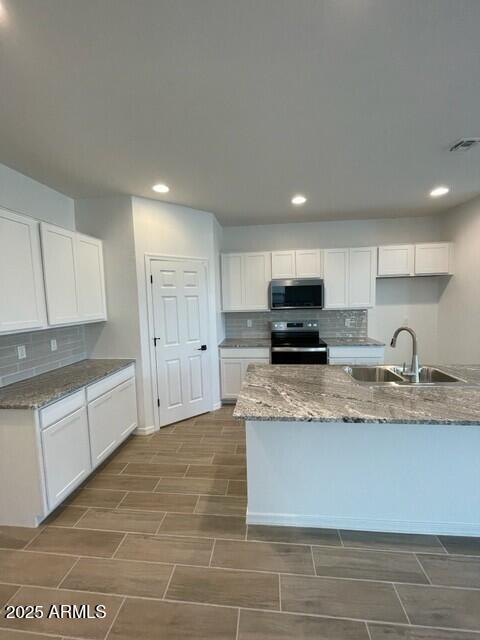 Foto del edificio - 35912 W Santa Monica Ave