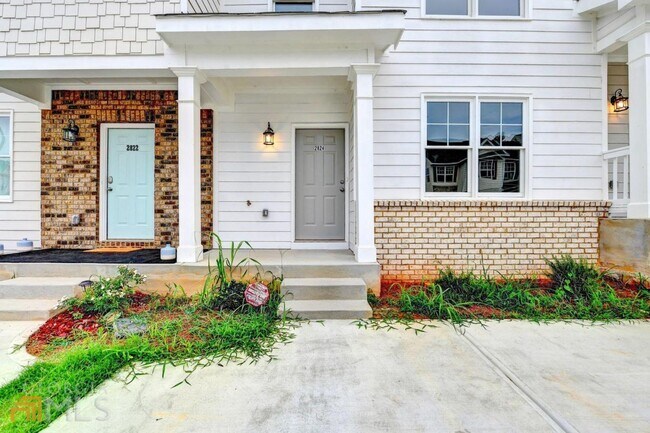 Building Photo - 2824 Laurel Ridge Cir