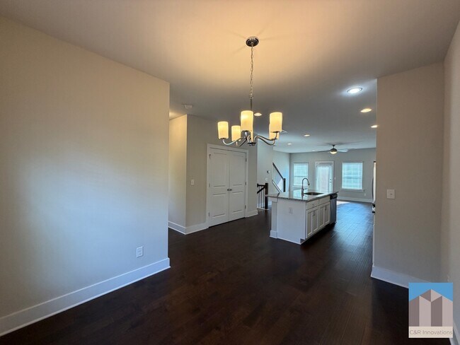 Building Photo - 3782 Oxford Cir