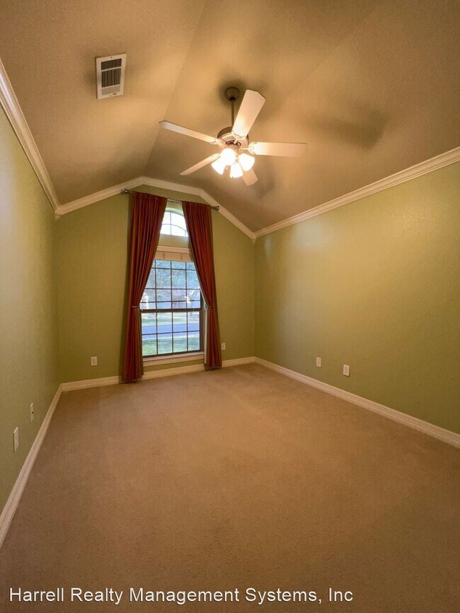 Building Photo - 4 br, 2 bath House - 3016 Pueblo Drive