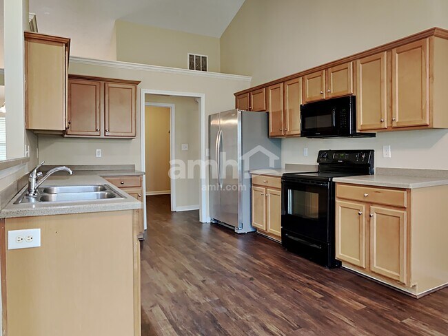 Foto del edificio - 303 Cole Creek Dr