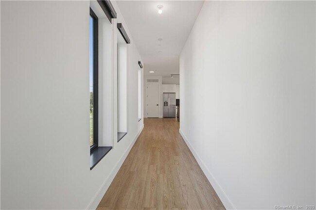 Building Photo - 78 Unquowa Pl