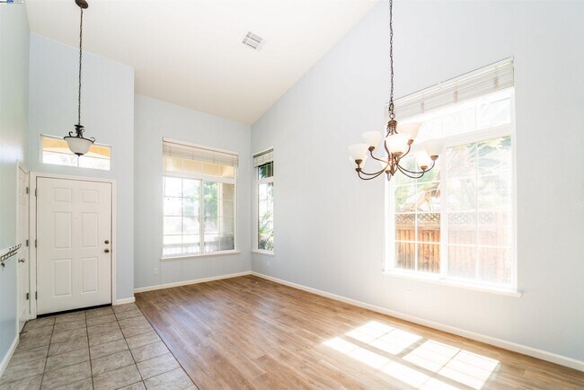 Foto del edificio - 2609 Intrigue Ln