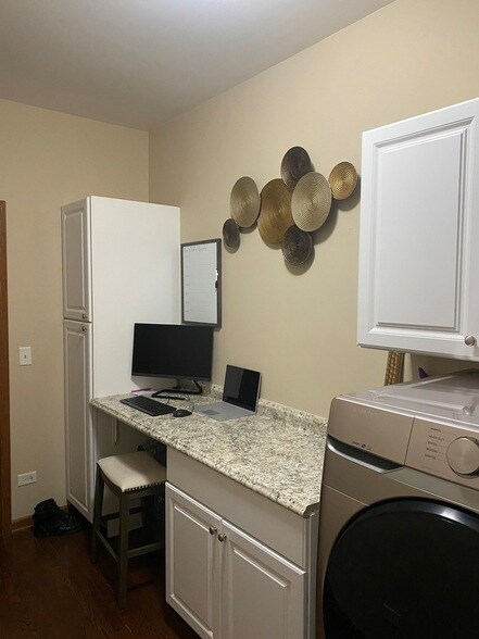 Foto del edificio - 14615 Colonial Pkwy