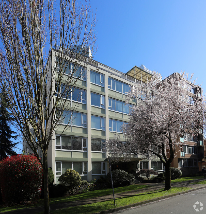 Building Photo - Bella Vista Apartments