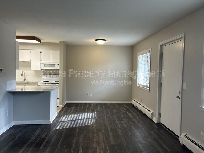 Foto del edificio - 5770 E Warren Ave