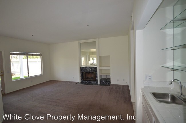 Building Photo - 4 br, 2.5 bath House - 8095 Acacia Circle