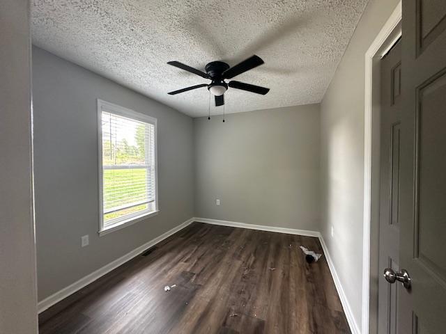 Foto del edificio - 631 Silkwood Ln
