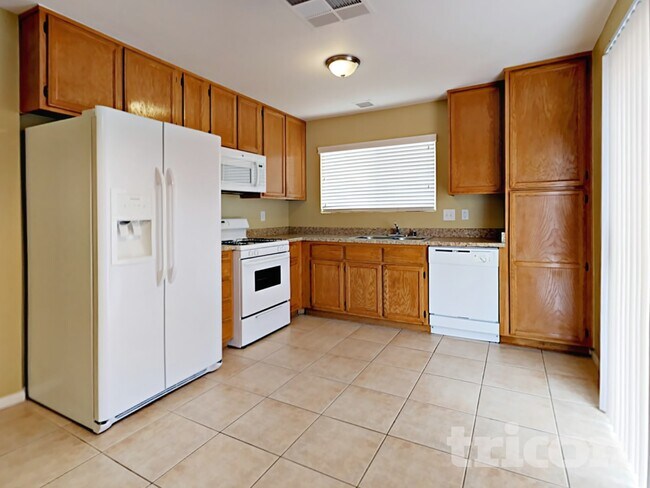 Building Photo - 625 Freeburg Pl