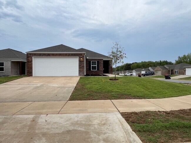 Foto del edificio - NOW PRELEASING!  NEW Four Bedroom | Two Bath Home in Cottages at Clear Creek