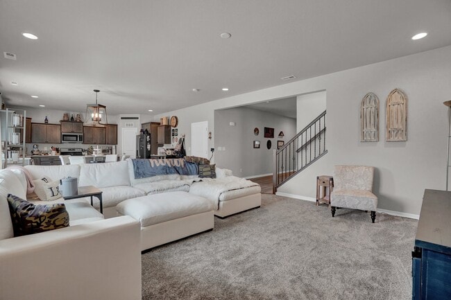 Building Photo - 8345 Talc Dr