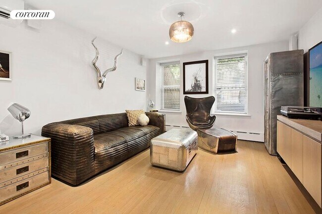 Foto del edificio - 30 W 96th St