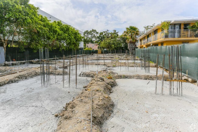 Building Photo - West Brickell Townhomes