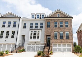 Building Photo - 7826 Laurel Crest Dr