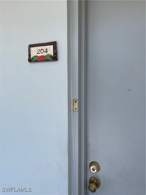 Foto del edificio - 3527 NE 168th St