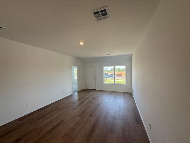 Foto del edificio - 668 SW 11th St