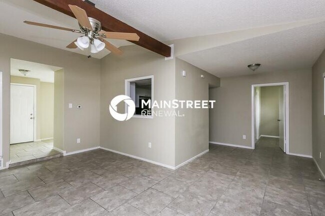 Building Photo - 3 Bedroom Pet-Friendly Home in DeSoto, TX with Main Street Renewal