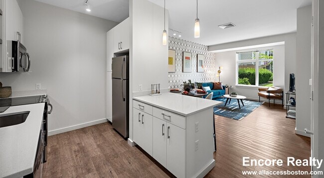 Building Photo - 240 Sidney St