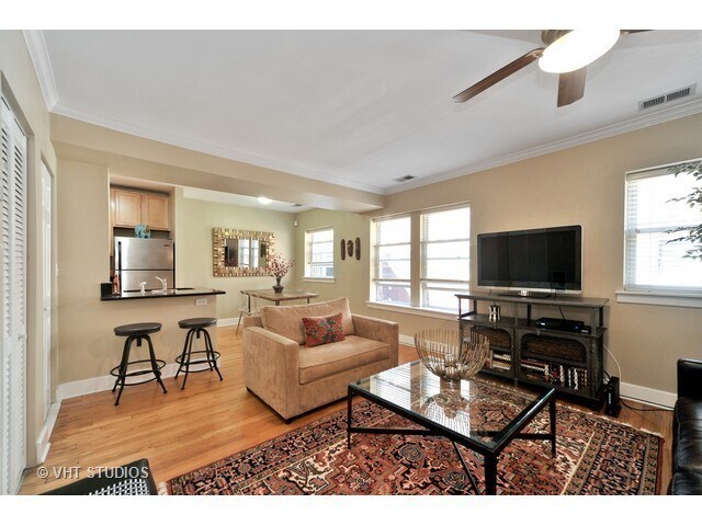 Primary Photo - 3450 N Janssen Ave