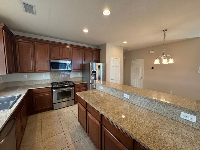Building Photo - 2120 Virginia Lake Way