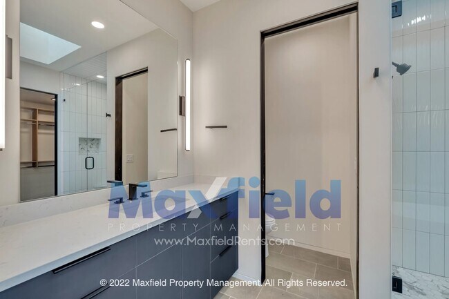 Building Photo - Luxury Sugarhouse Living | Pet Friendly | 2BD | 3BA | 1GA | 1CP 1875 Sq Ft