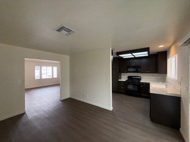 Foto del edificio - 474 Old Palms Dr