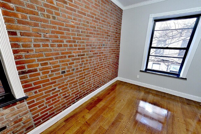 Foto del edificio - 434 W 52nd St
