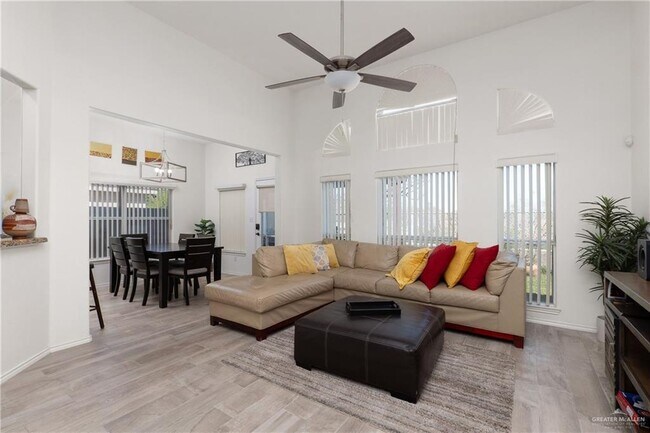 Foto del edificio - 3312 N 33rd St